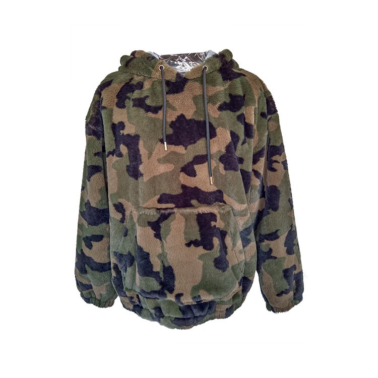 Apdrukas mākslīgās kažokādas jaka ar kapuci